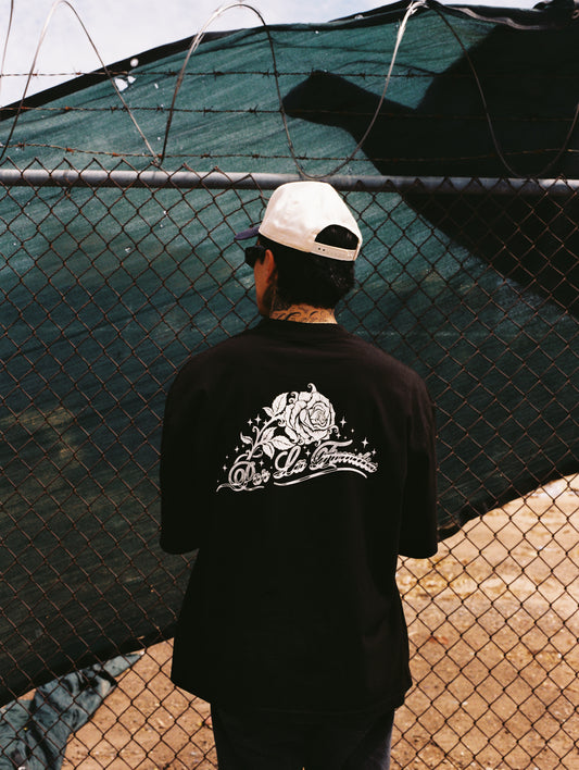 Familia Tee